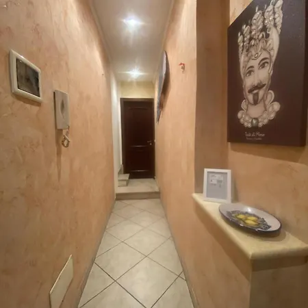 Evy House * Catania